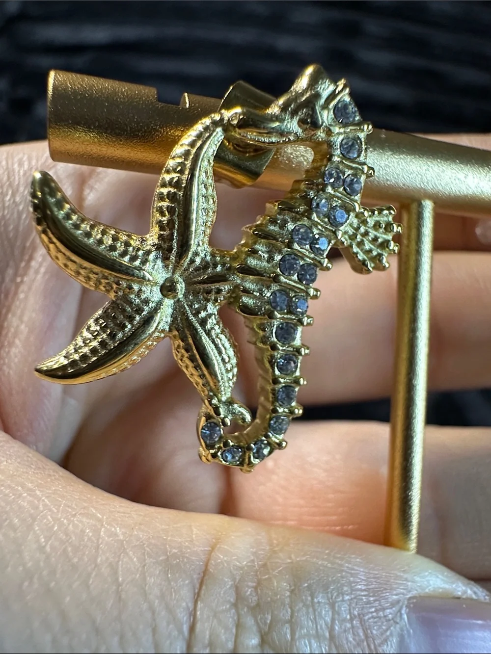 Kenneth Jay Lane Gold Seahorse & Starfish Crystal Drop Earrings - Picture 4 of 7